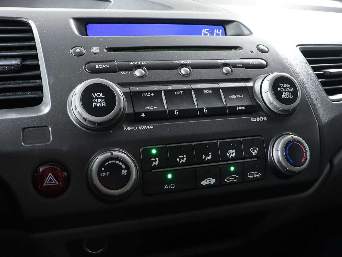 Honda Civic с пробегом — 2008 год. Фото: #17