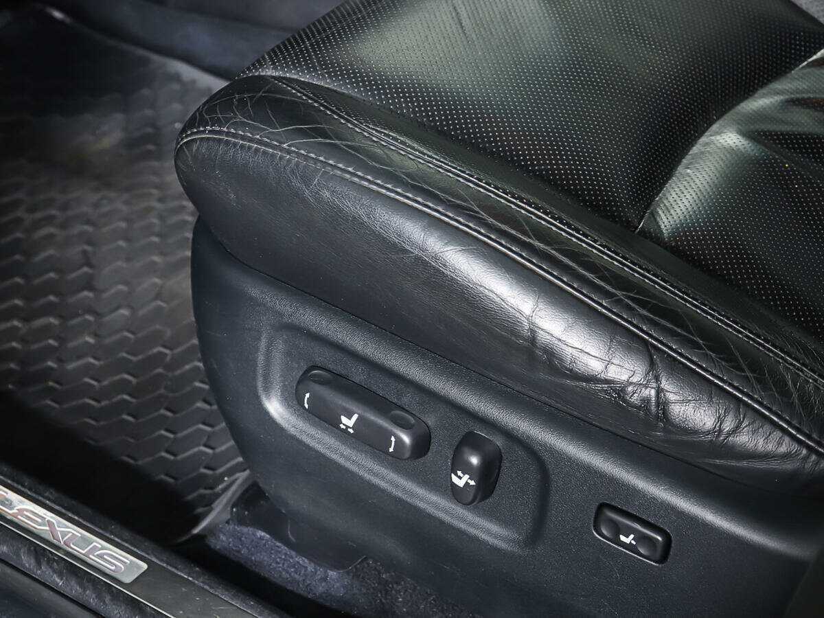 Lexus RX с пробегом — 2006 год. Фото: #14