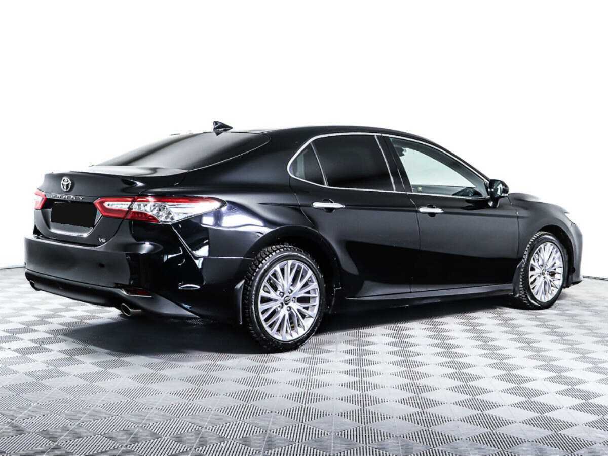 Toyota Camry с пробегом — 2019 год. Фото: #4