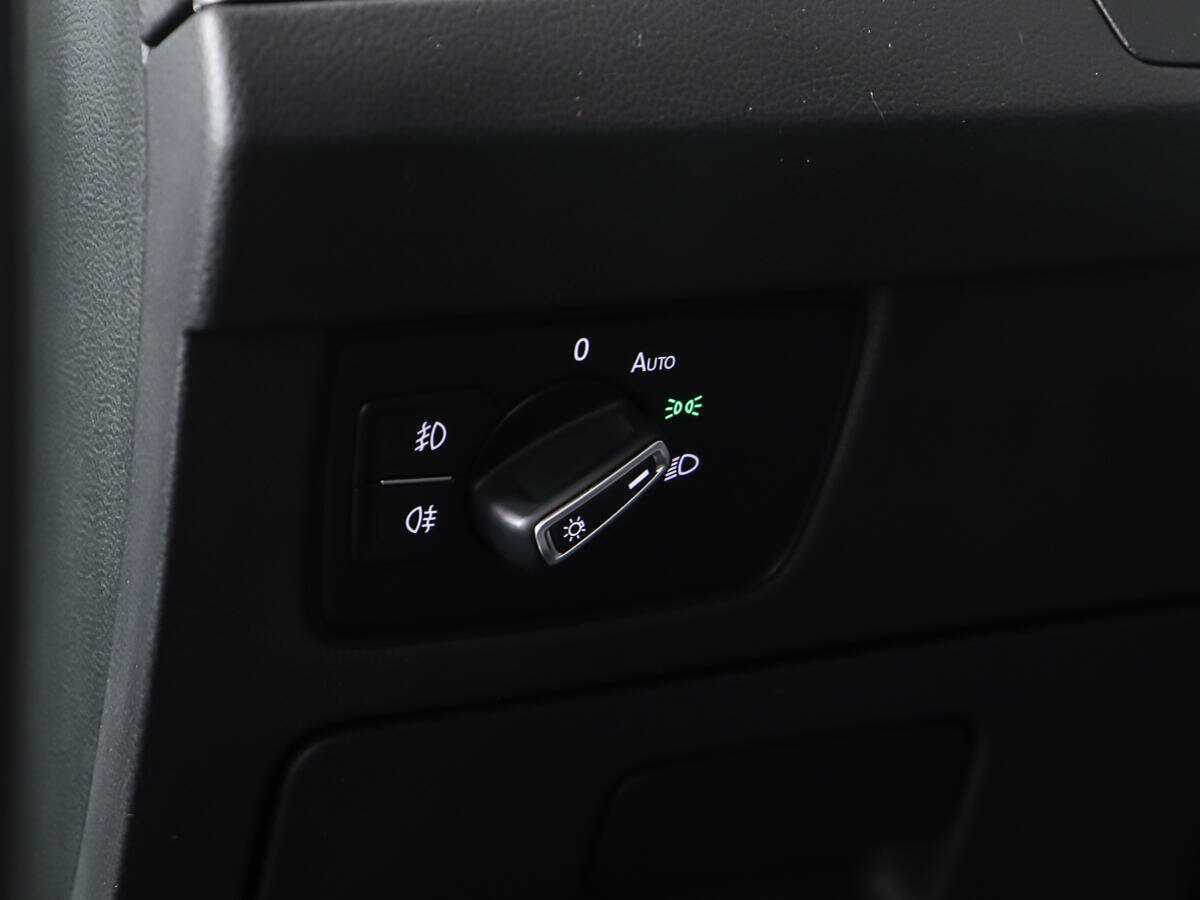 Volkswagen Passat с пробегом — 2017 год. Фото: #17