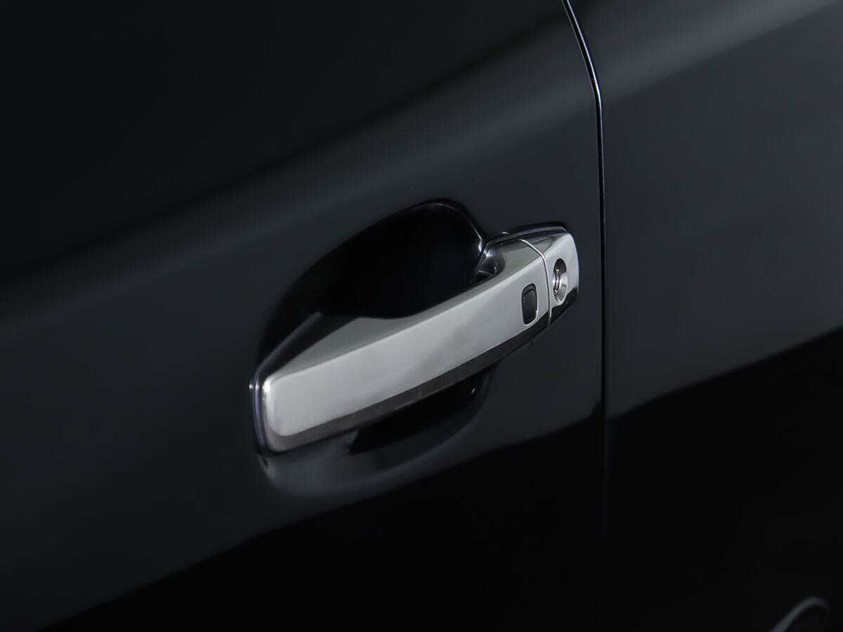 Toyota Land Cruiser с пробегом — 2014 год. Фото: #17