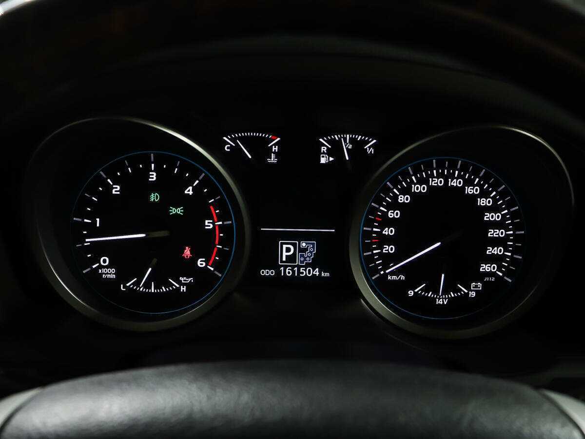 Toyota Land Cruiser с пробегом — 2012 год. Фото: #14