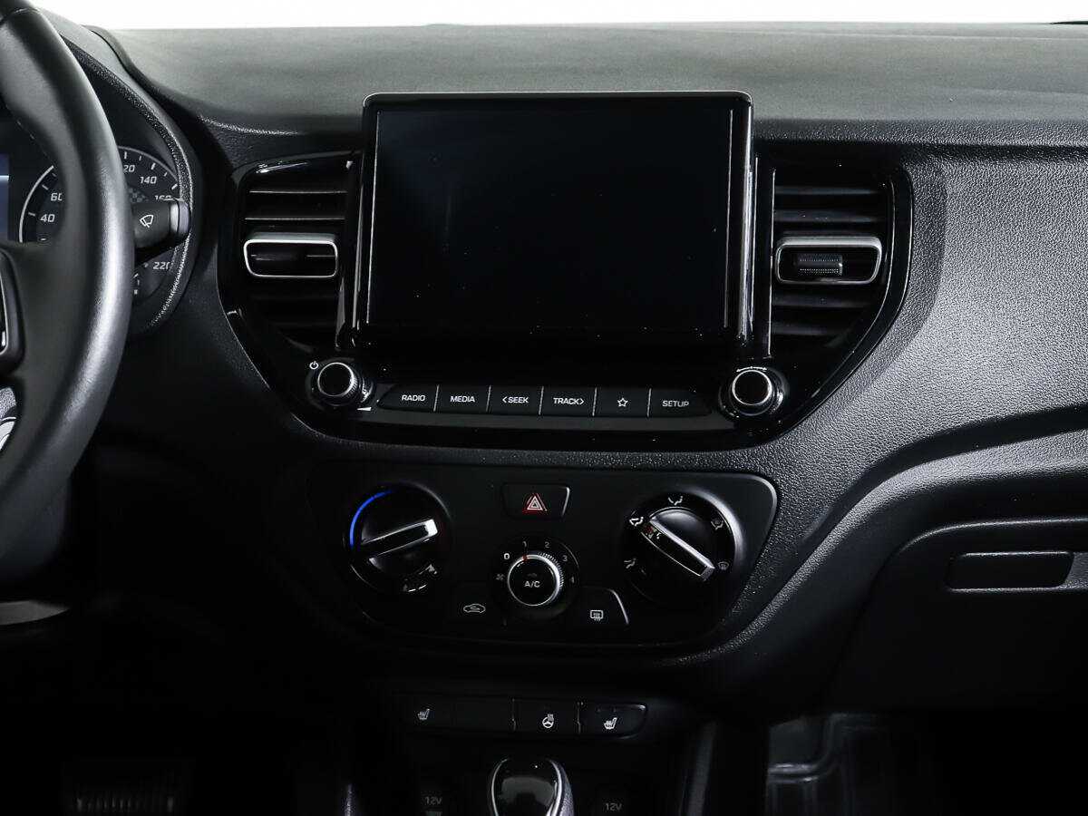 Hyundai Solaris с пробегом — 2020 год. Фото: #11