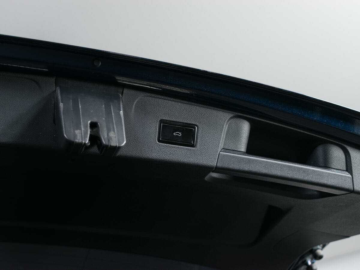 Volkswagen Teramont с пробегом — 2018 год. Фото: #8