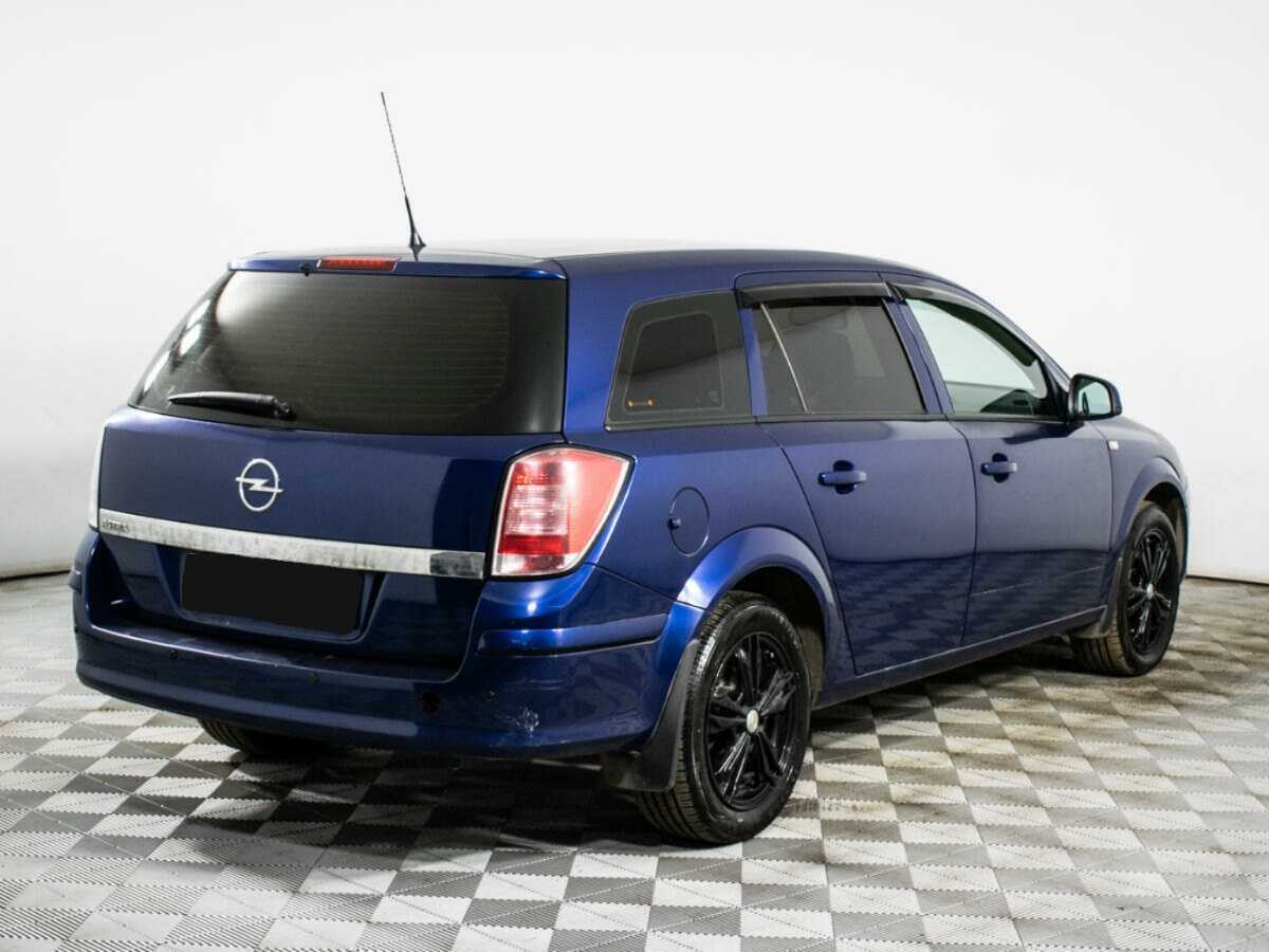 Opel Astra с пробегом — 2010 год. Фото: #4