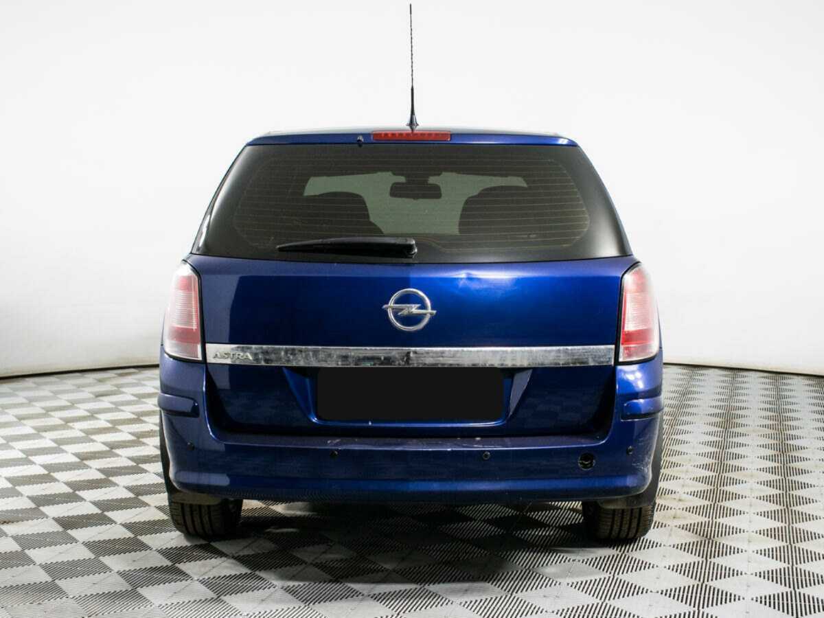 Opel Astra с пробегом — 2010 год. Фото: #5