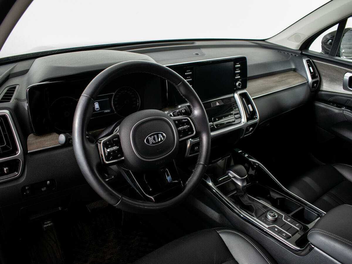 Kia Sorento с пробегом — 2021 год. Фото: #10