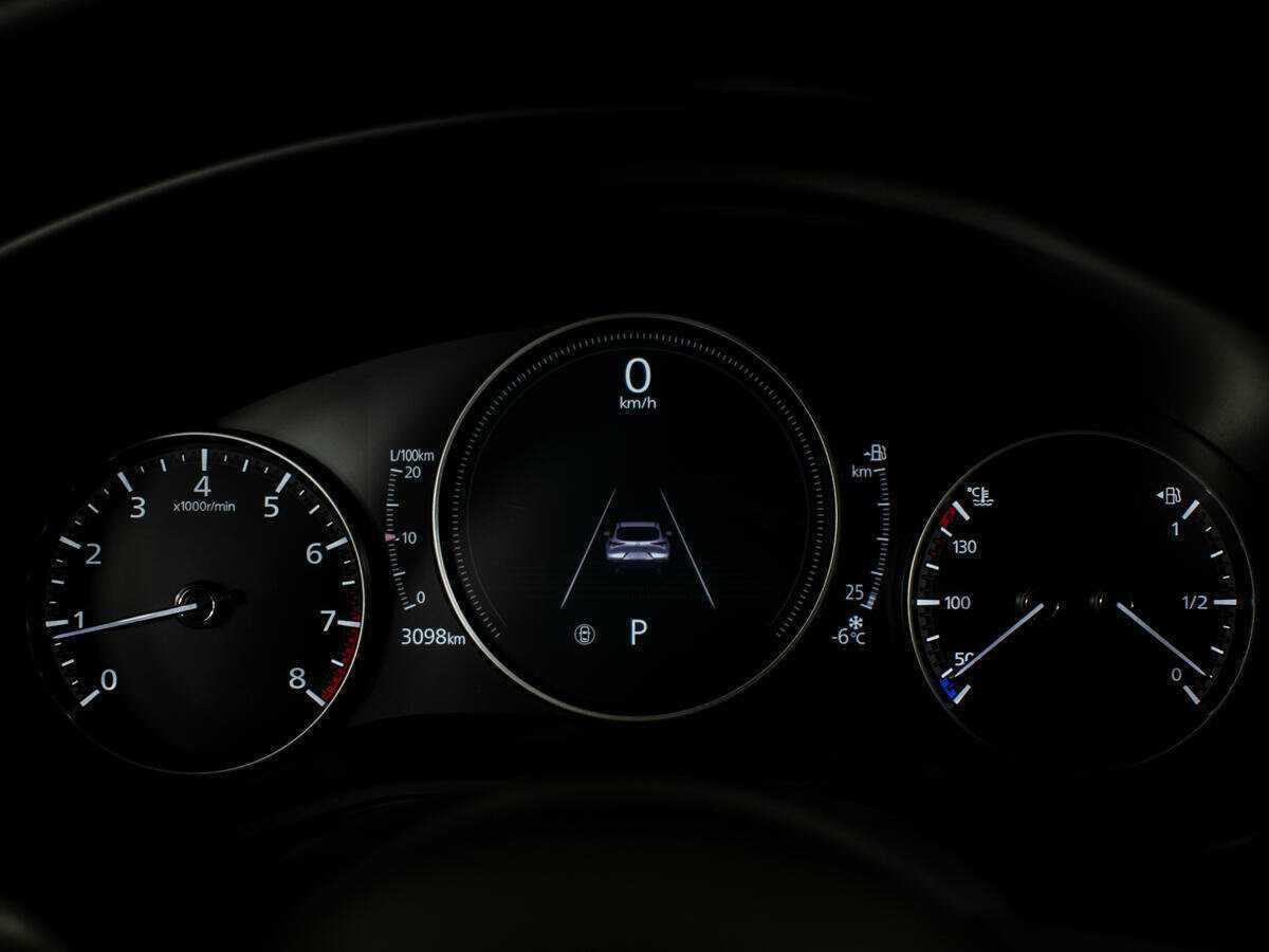 Mazda CX-30 с пробегом — 2022 год. Фото: #9