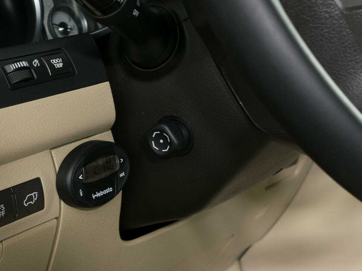 Lexus LX с пробегом — 2008 год. Фото: #17