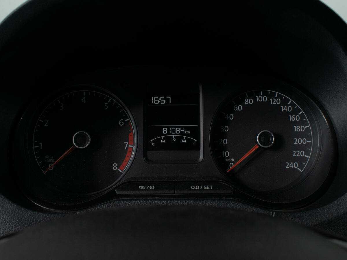 Volkswagen Polo с пробегом — 2019 год. Фото: #9