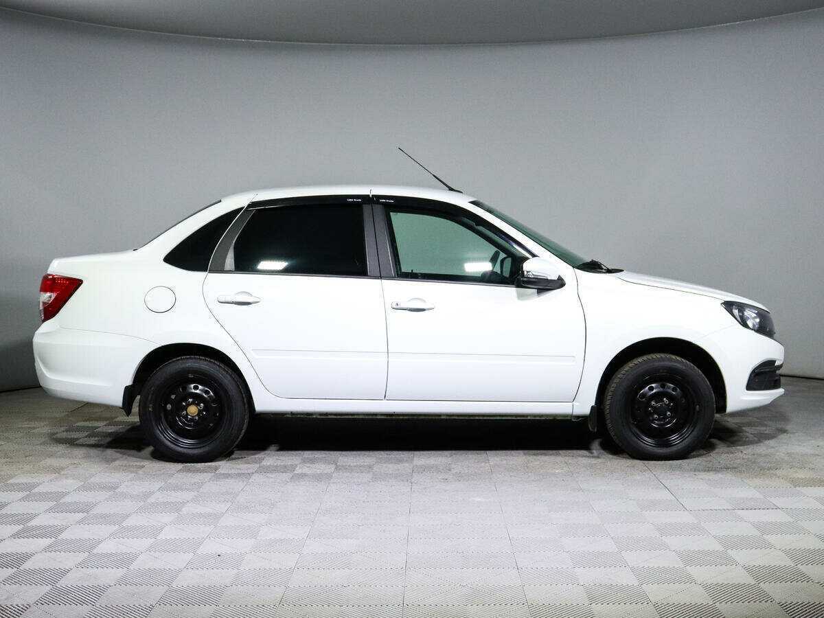 Lada (ВАЗ) Granta с пробегом — 2023 год. Фото: #3