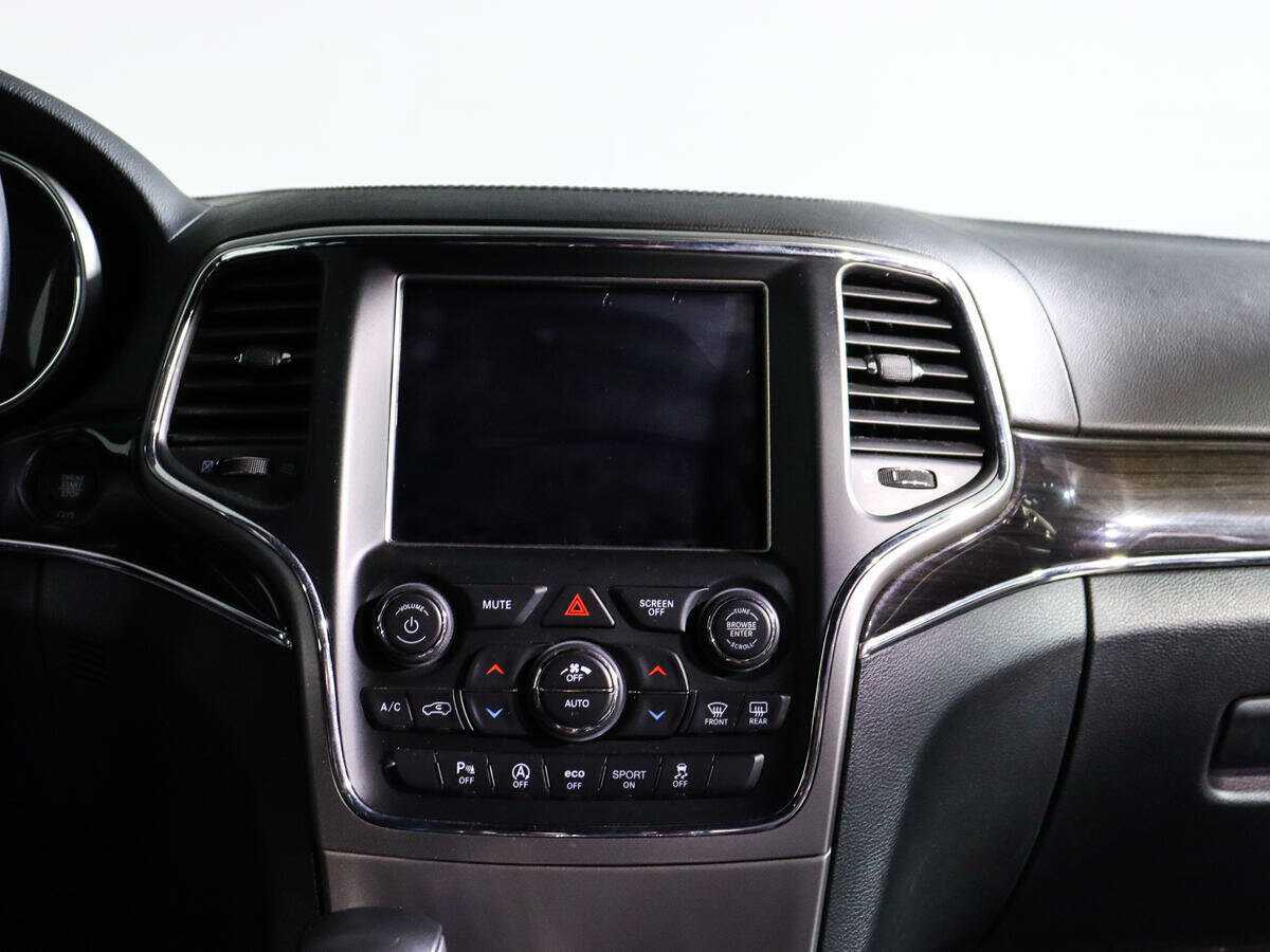 Jeep Grand Cherokee с пробегом — 2017 год. Фото: #10