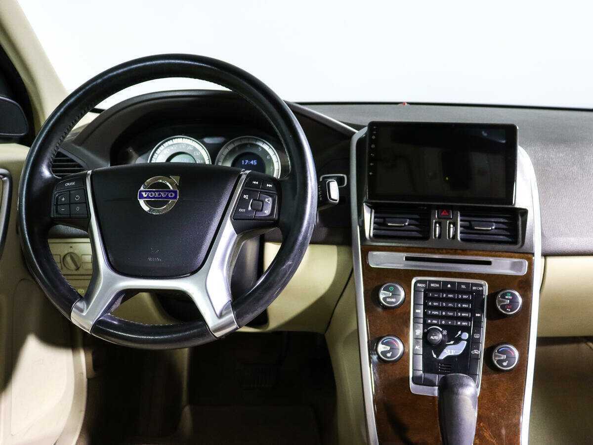 Volvo XC60 с пробегом — 2011 год. Фото: #9