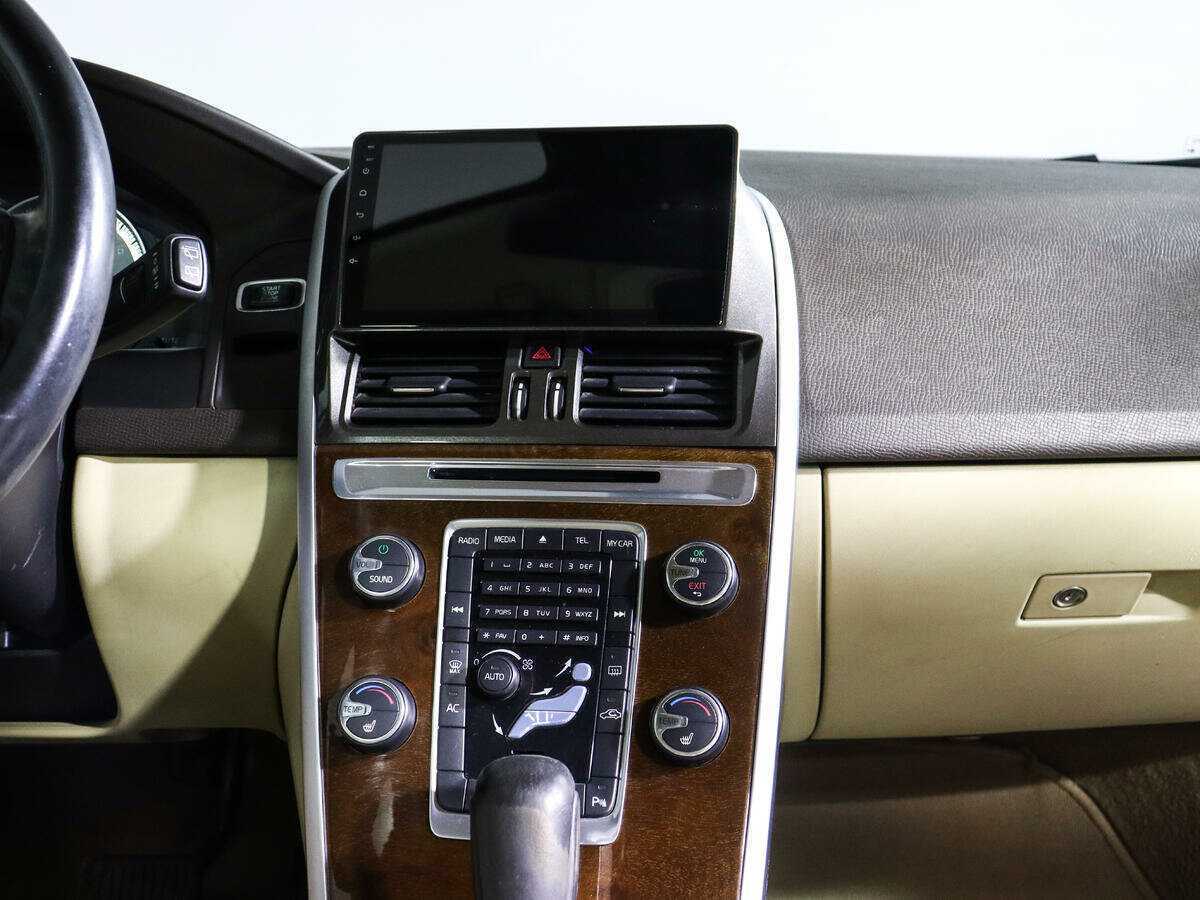 Volvo XC60 с пробегом — 2011 год. Фото: #10