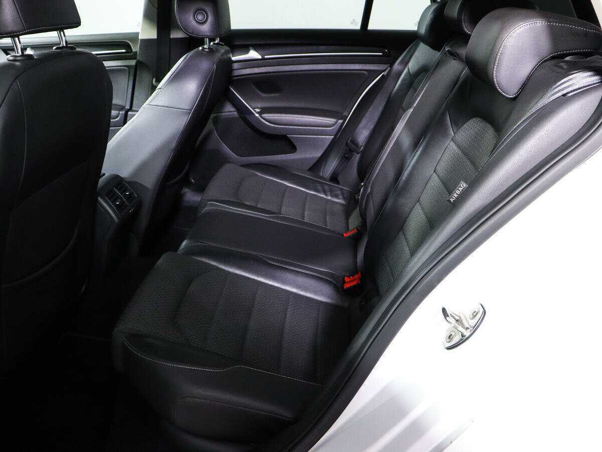 Volkswagen Golf с пробегом — 2013 год. Фото: #7