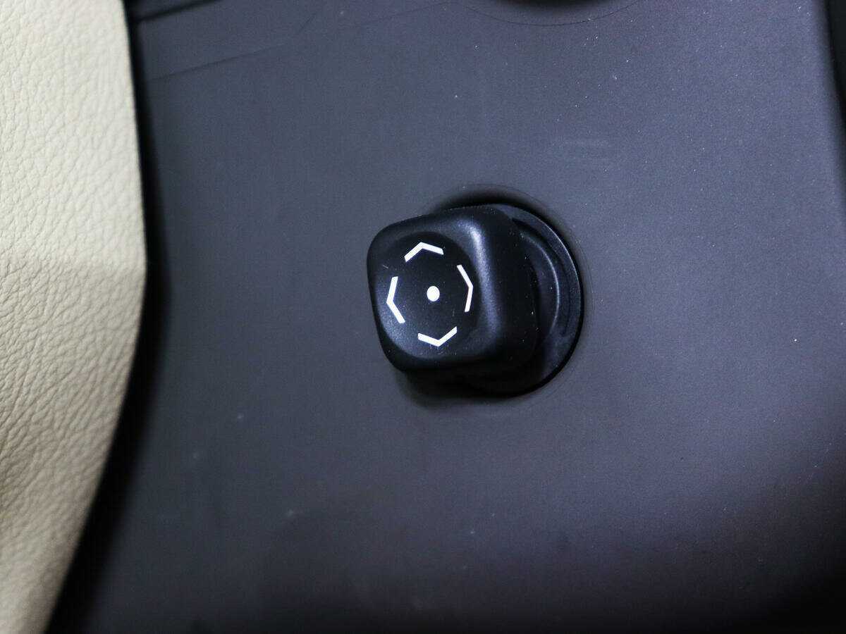 Lexus RX с пробегом — 2010 год. Фото: #17