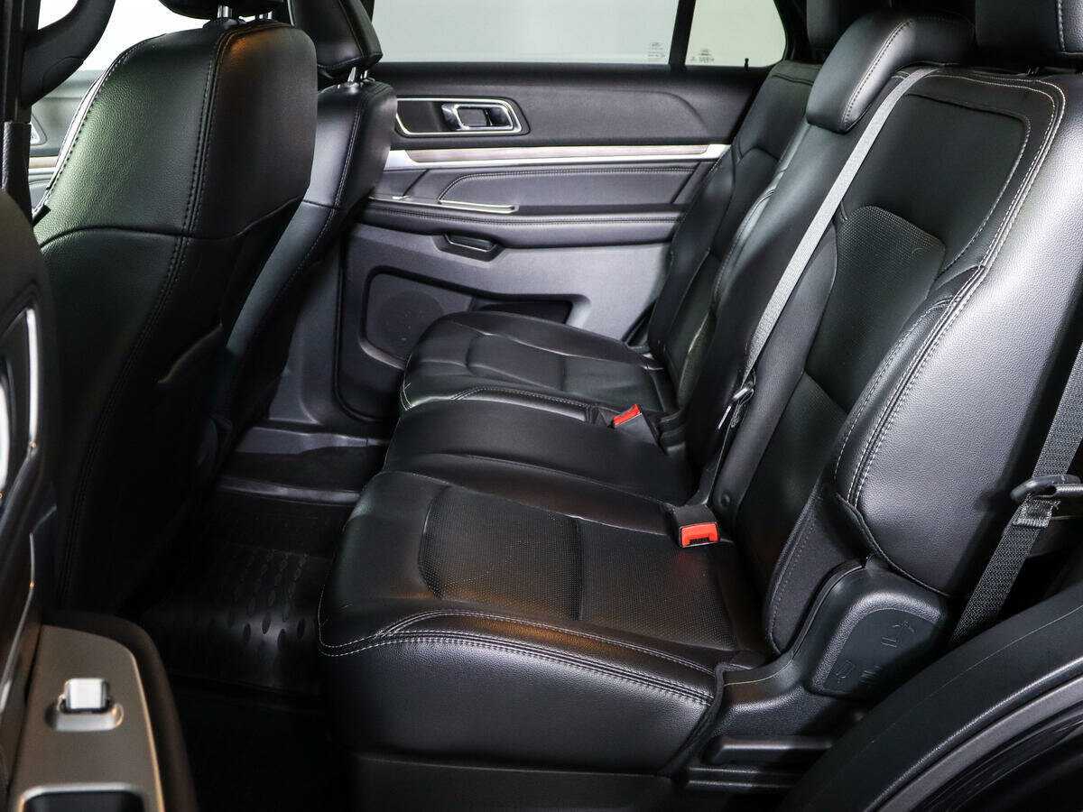 Ford Explorer с пробегом — 2019 год. Фото: #6