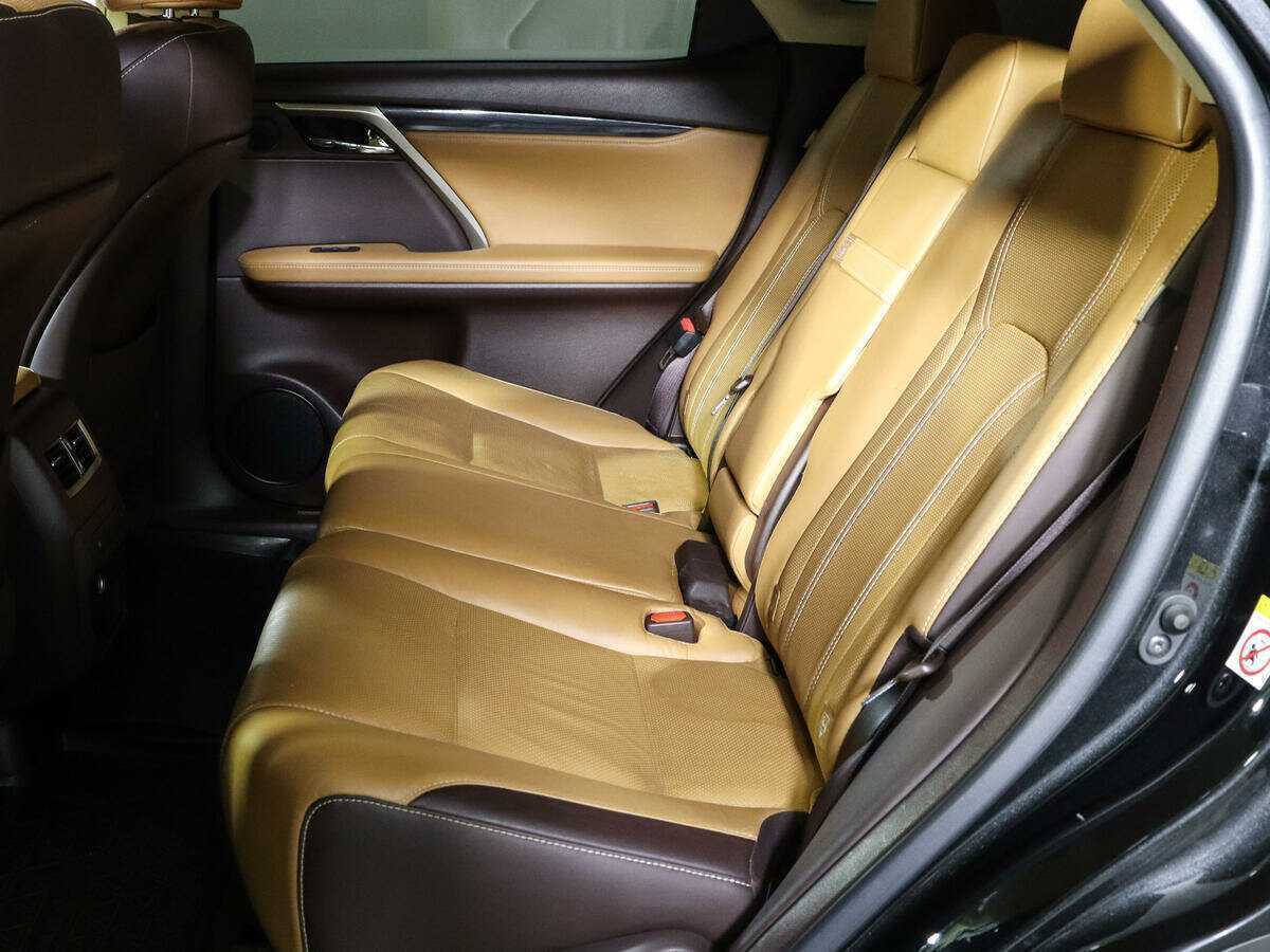 Lexus RX с пробегом — 2018 год. Фото: #8