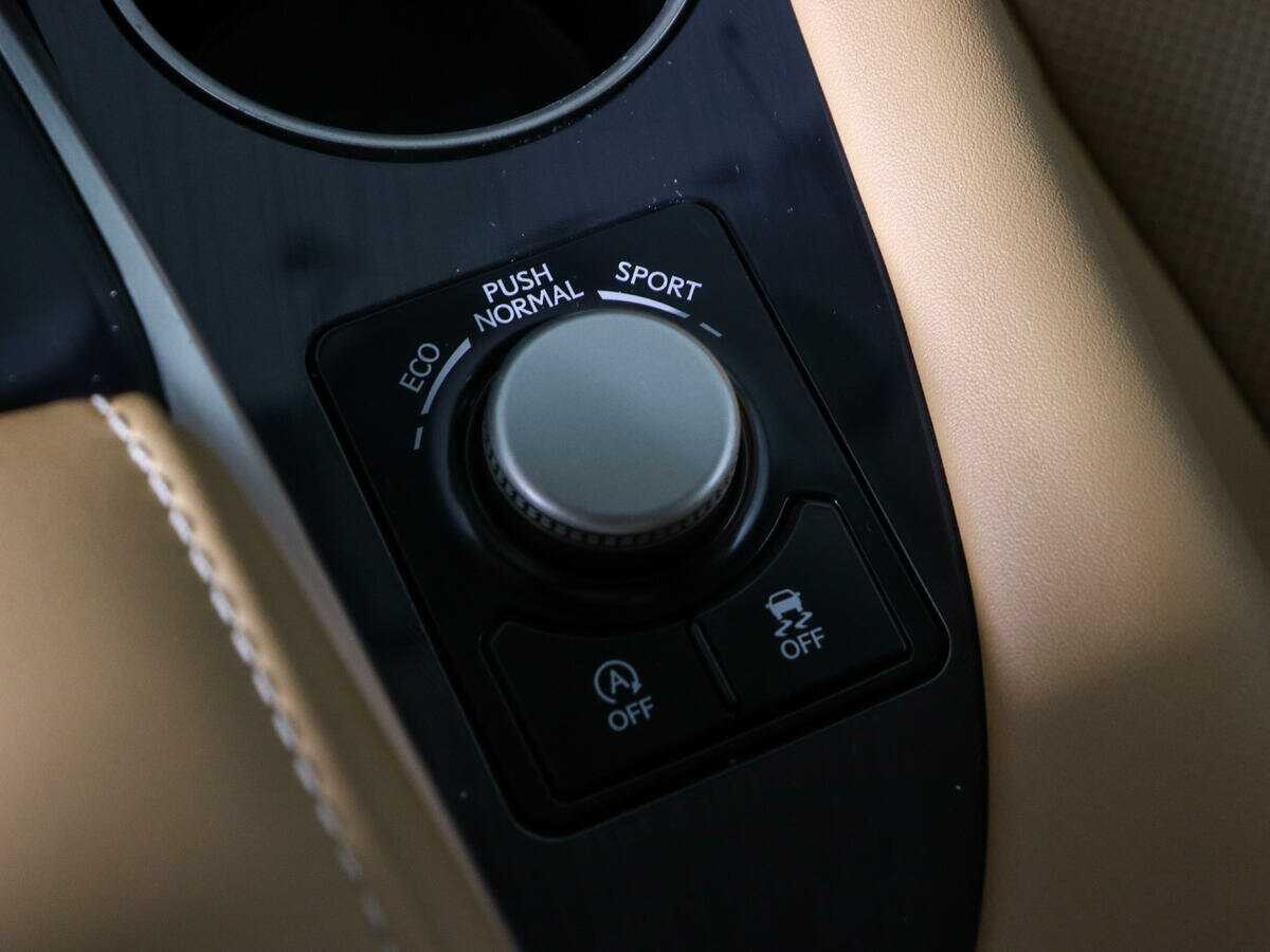 Lexus RX с пробегом — 2018 год. Фото: #28