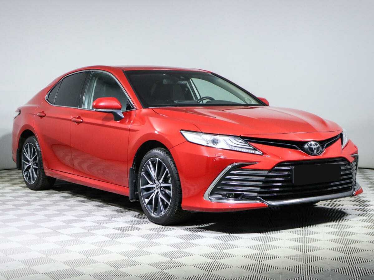 Toyota Camry с пробегом — 2021 год. Фото: #2