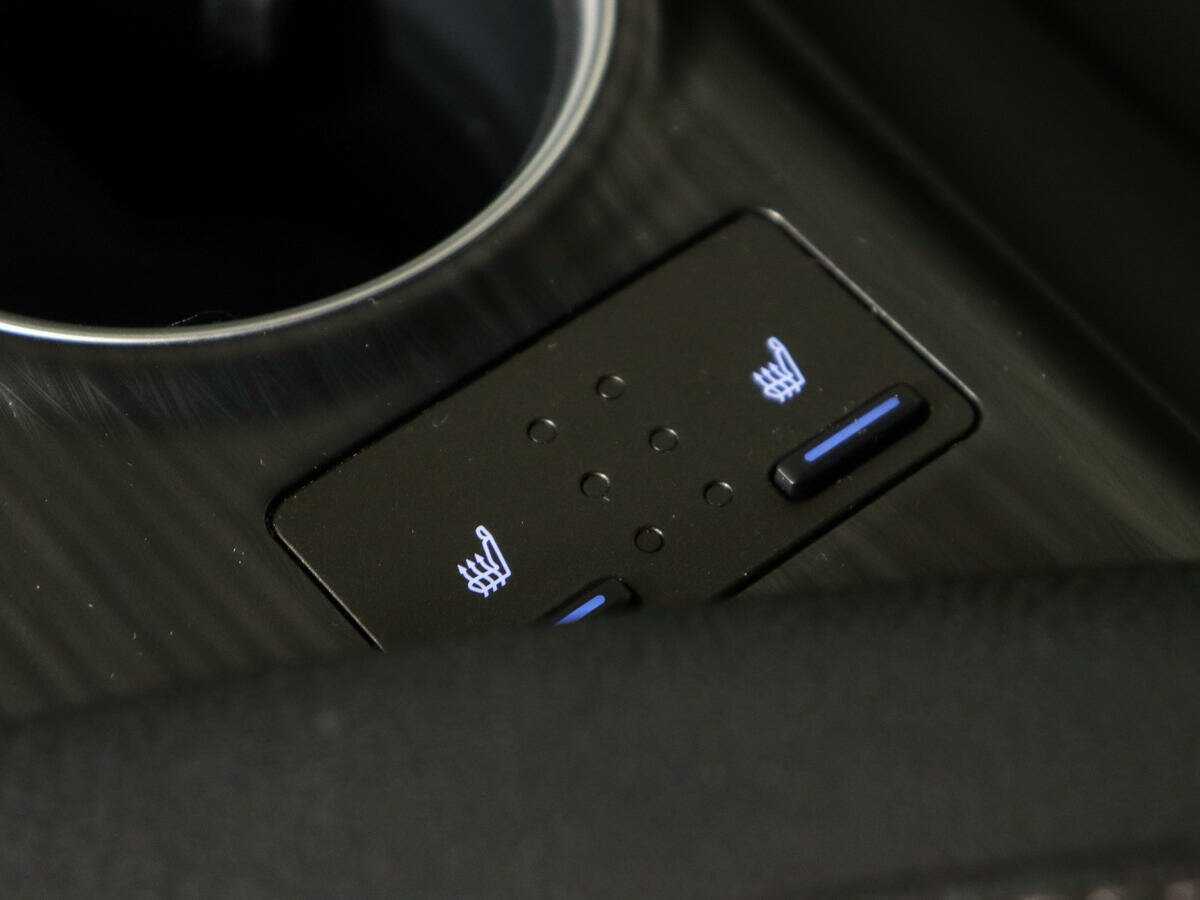 Toyota Camry с пробегом — 2021 год. Фото: #17