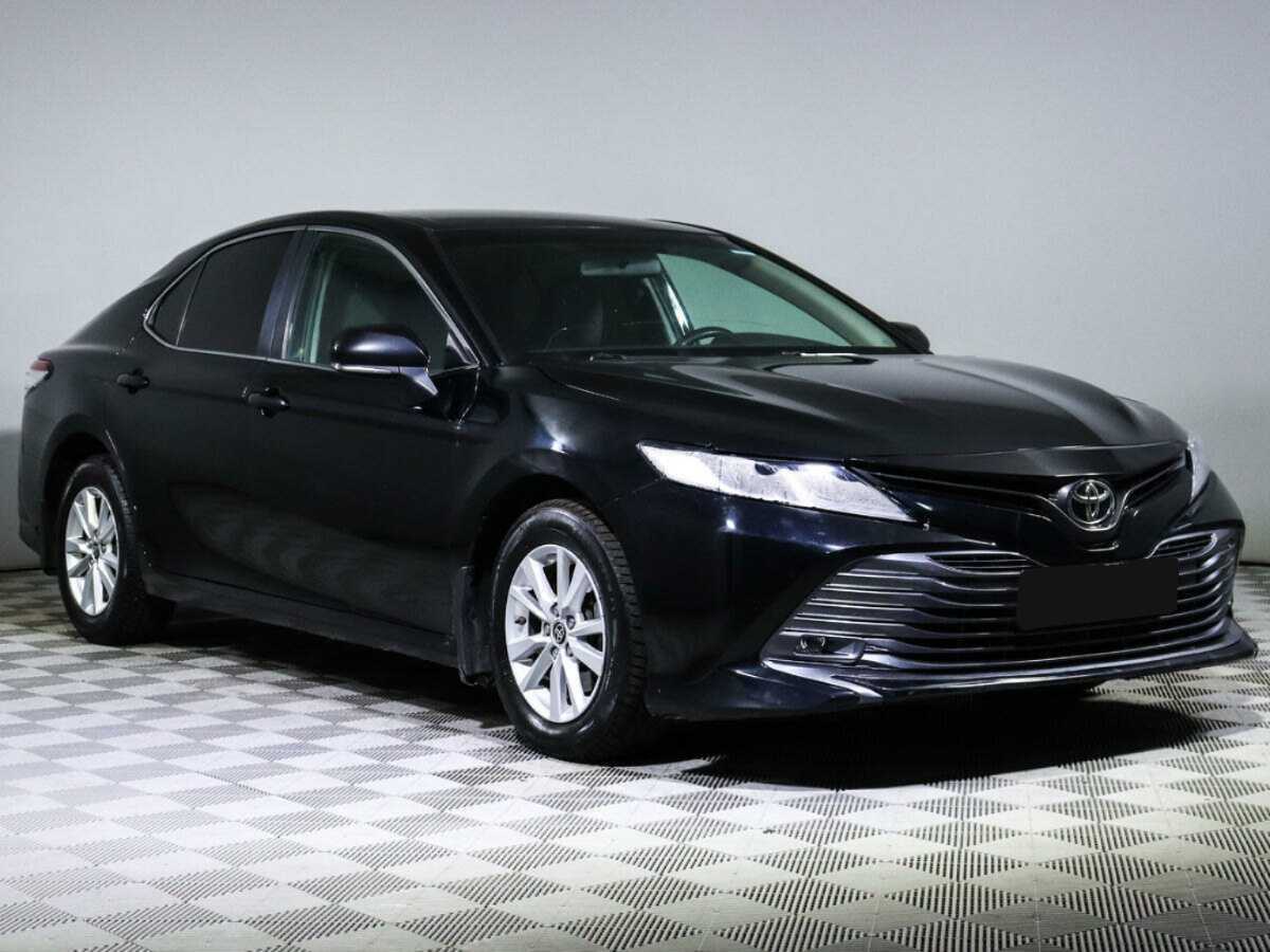 Toyota Camry с пробегом — 2021 год. Фото: #2