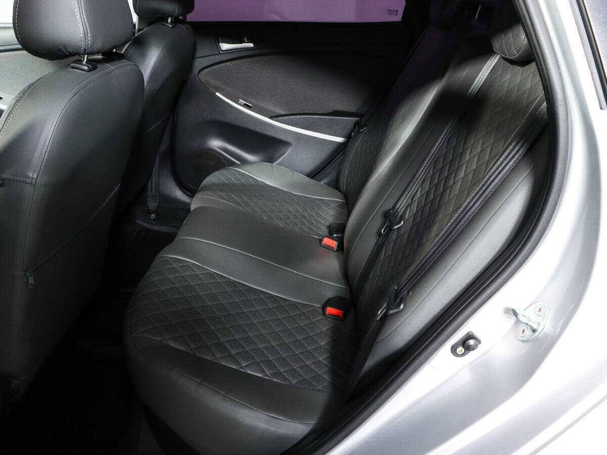 Hyundai Solaris с пробегом — 2011 год. Фото: #7