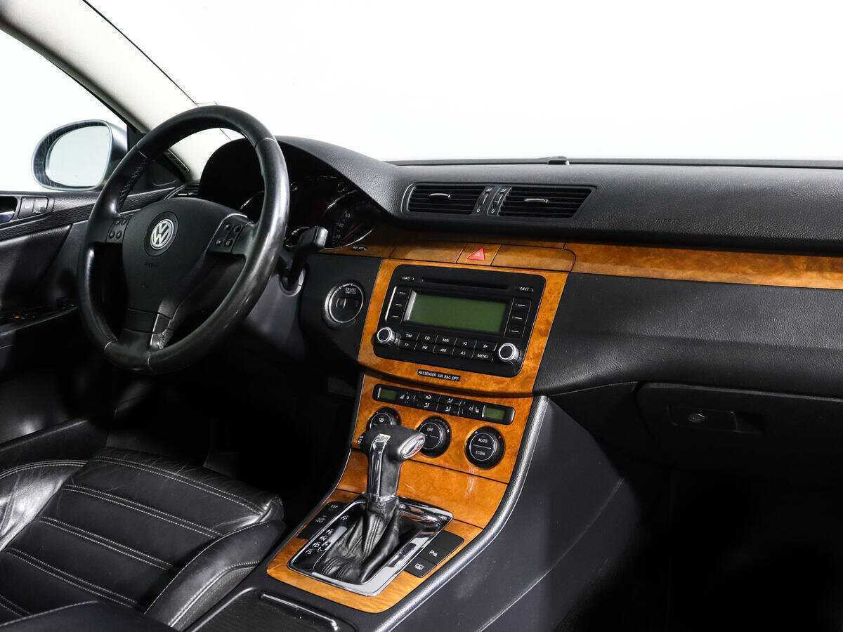 Volkswagen Passat с пробегом — 2005 год. Фото: #8