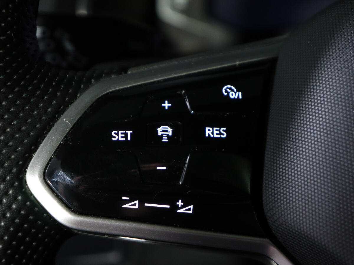 Volkswagen Tiguan с пробегом — 2021 год. Фото: #21