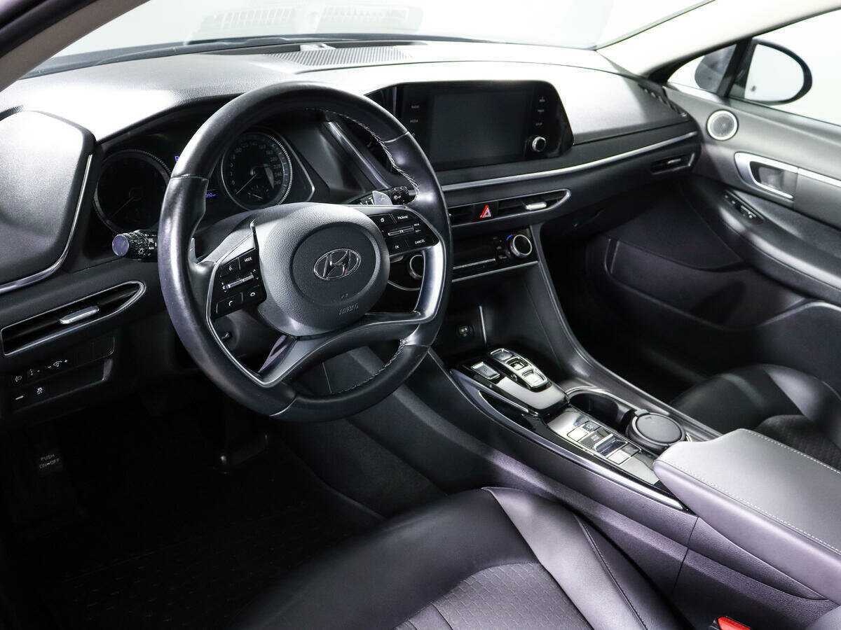 Hyundai Sonata с пробегом — 2020 год. Фото: #13