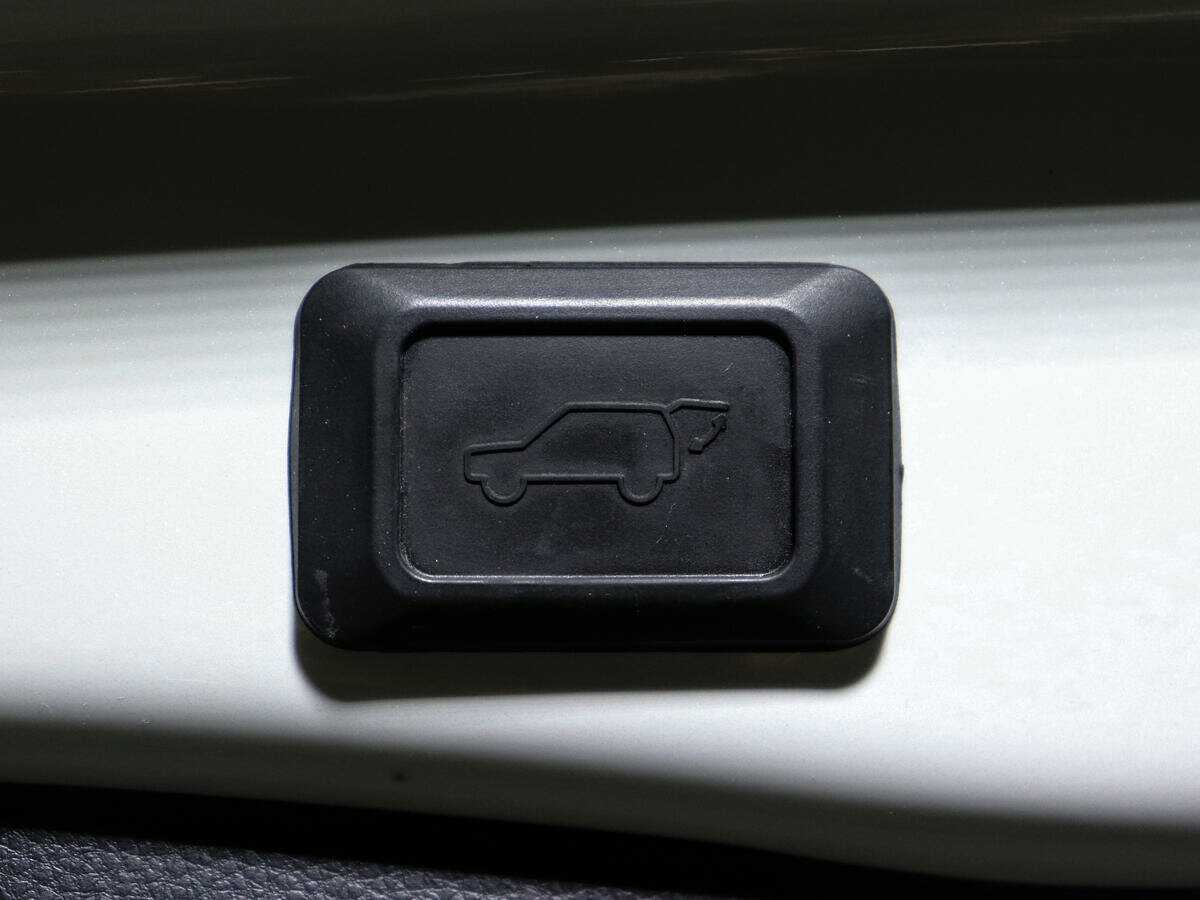 Toyota RAV4 с пробегом — 2020 год. Фото: #14