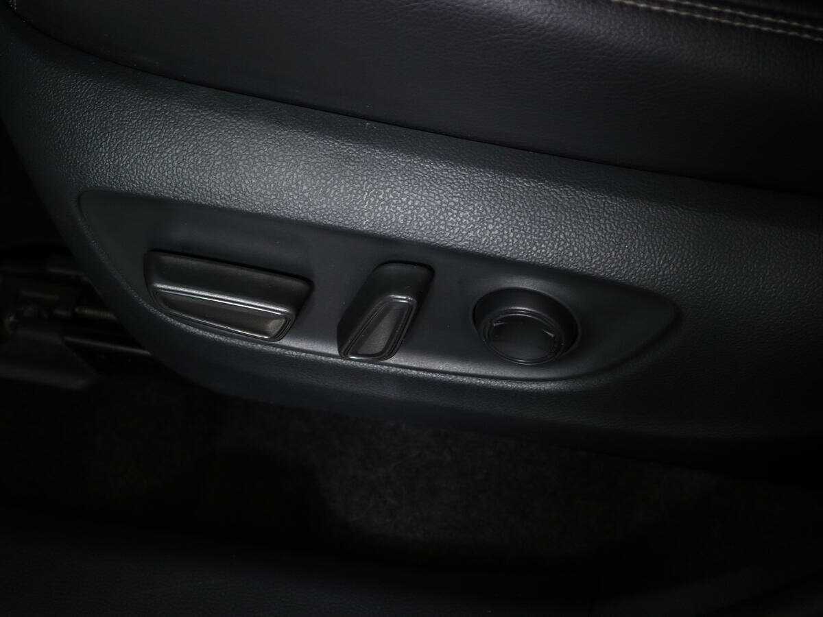 Toyota RAV4 с пробегом — 2020 год. Фото: #18