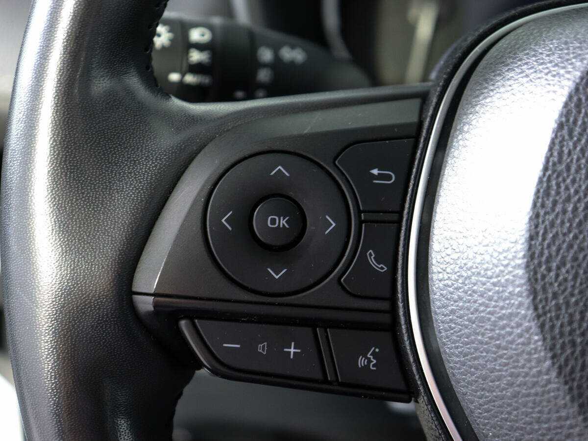 Toyota RAV4 с пробегом — 2020 год. Фото: #20