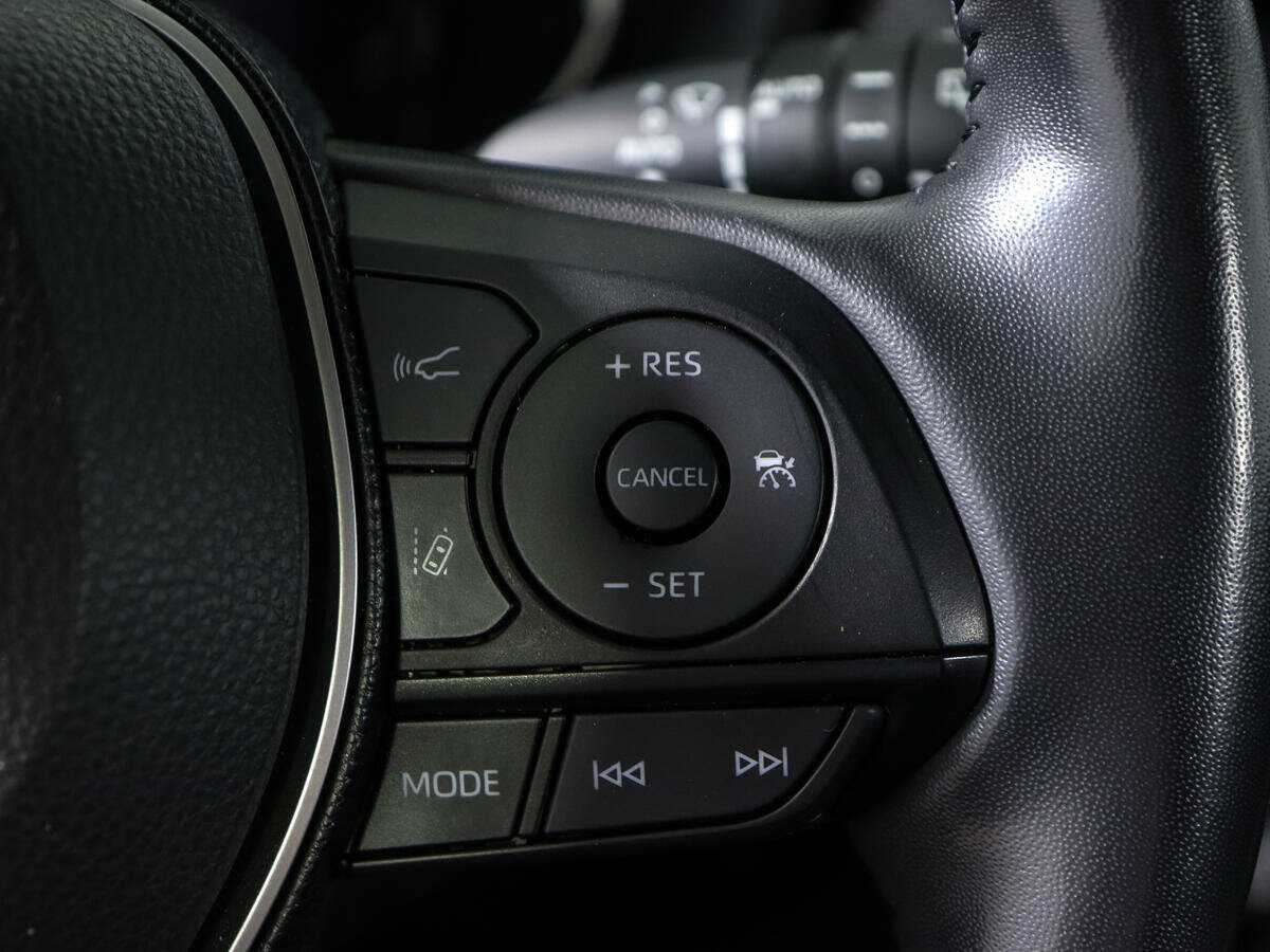 Toyota RAV4 с пробегом — 2020 год. Фото: #21