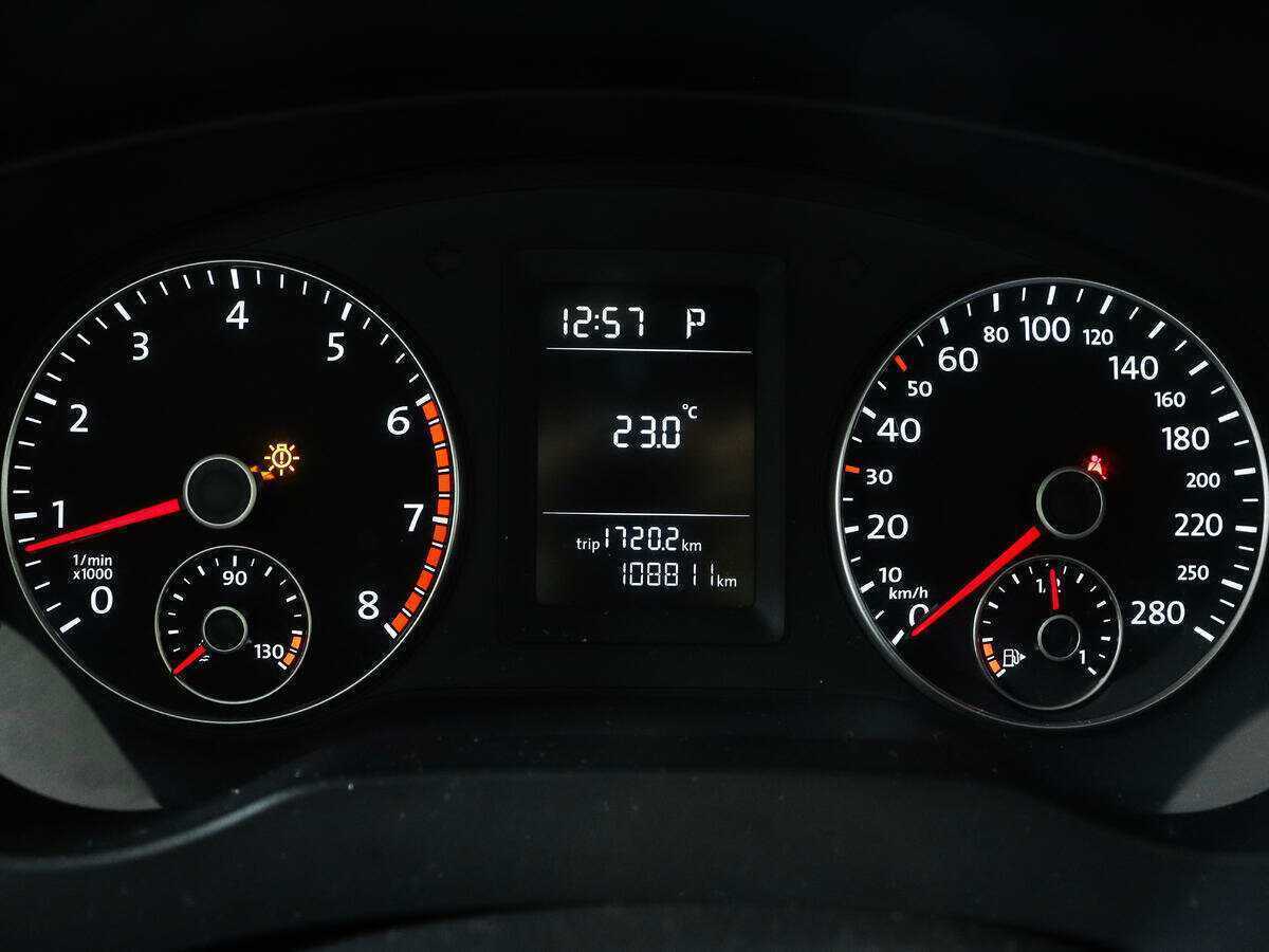 Volkswagen Jetta с пробегом — 2014 год. Фото: #10