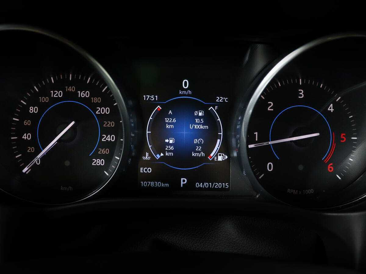 Jaguar F-Pace с пробегом — 2016 год. Фото: #8