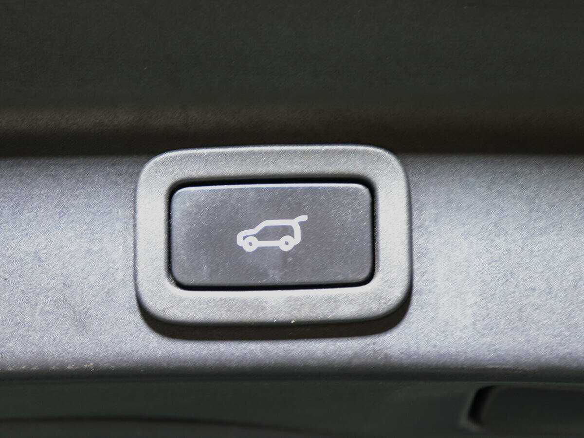 Jaguar F-Pace с пробегом — 2016 год. Фото: #16