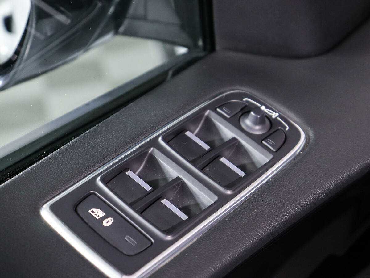 Jaguar F-Pace с пробегом — 2016 год. Фото: #18