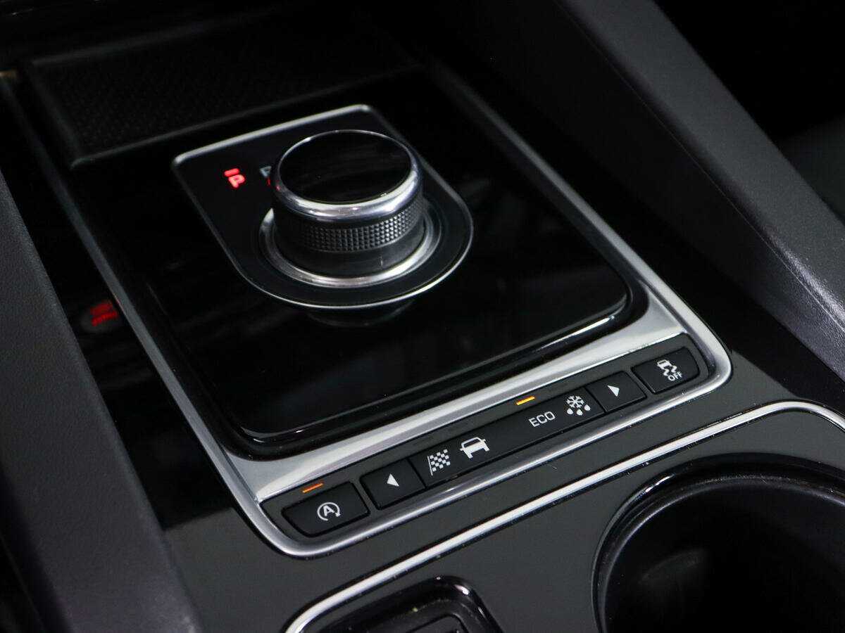 Jaguar F-Pace с пробегом — 2016 год. Фото: #25