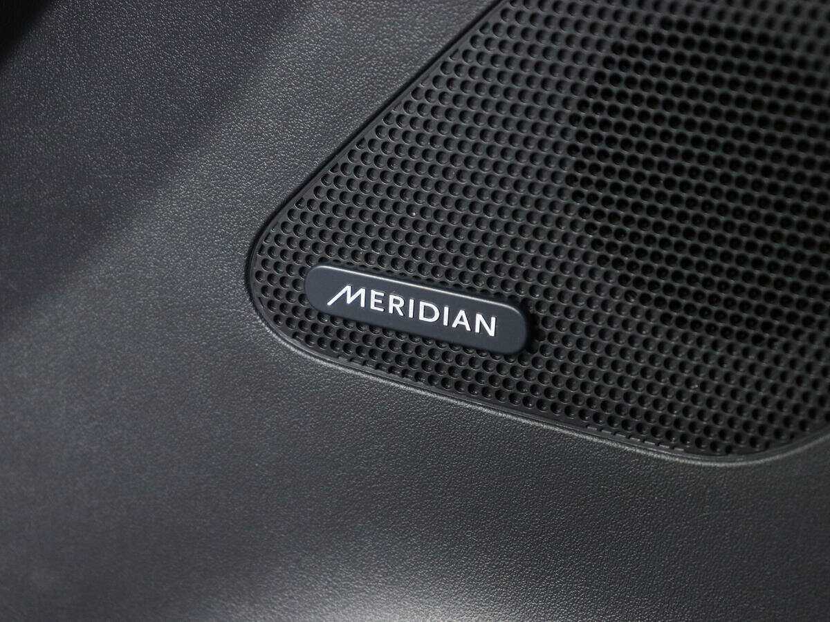 Jaguar F-Pace с пробегом — 2016 год. Фото: #26