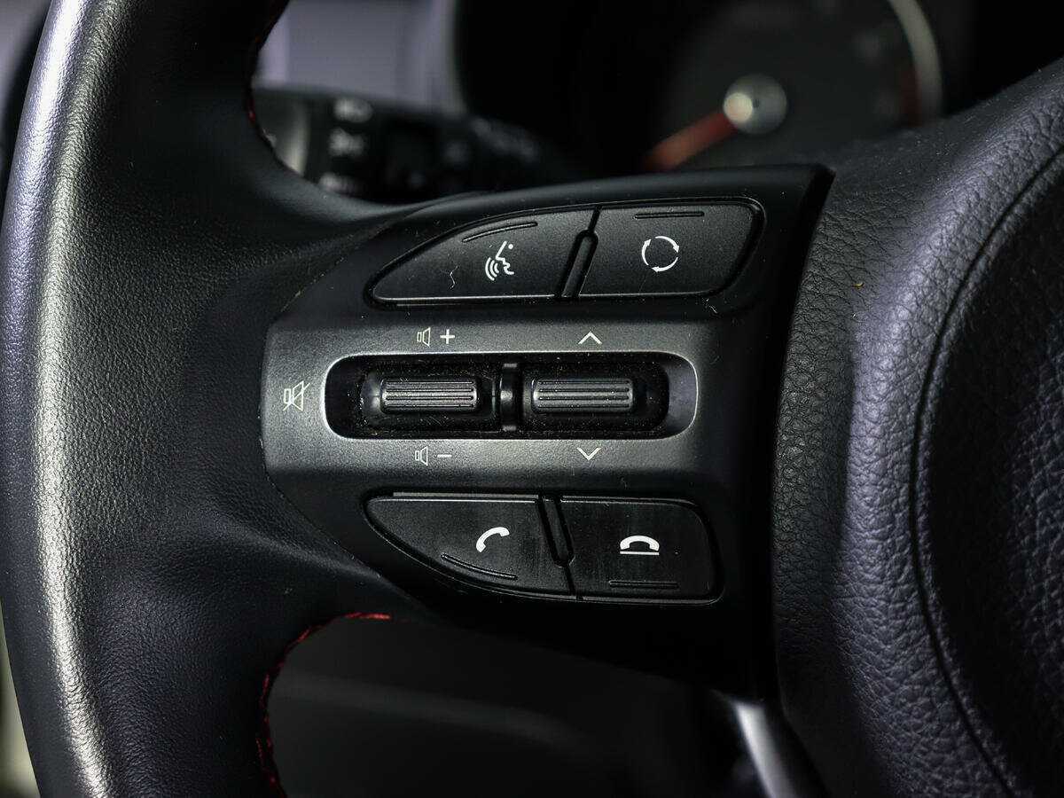 Kia Rio с пробегом — 2020 год. Фото: #18