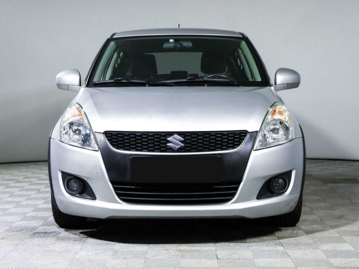 Suzuki Swift с пробегом — 2011 год. Фото: #1