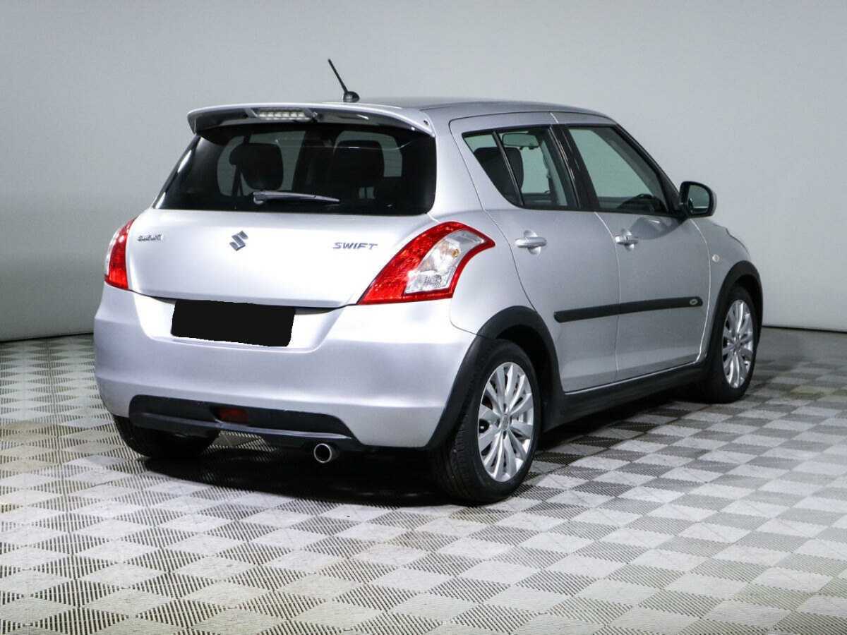 Suzuki Swift с пробегом — 2011 год. Фото: #3