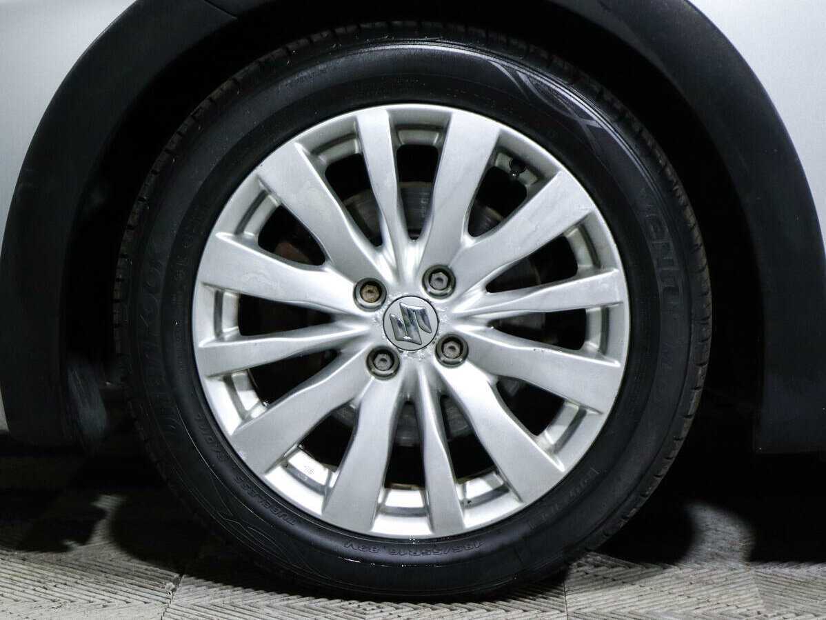 Suzuki Swift с пробегом — 2011 год. Фото: #15