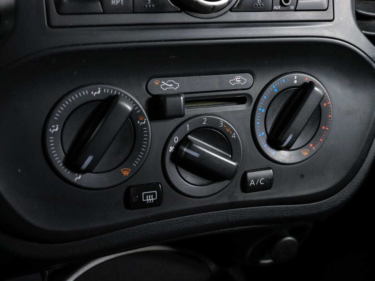 Nissan Juke с пробегом — 2014 год. Фото: #14