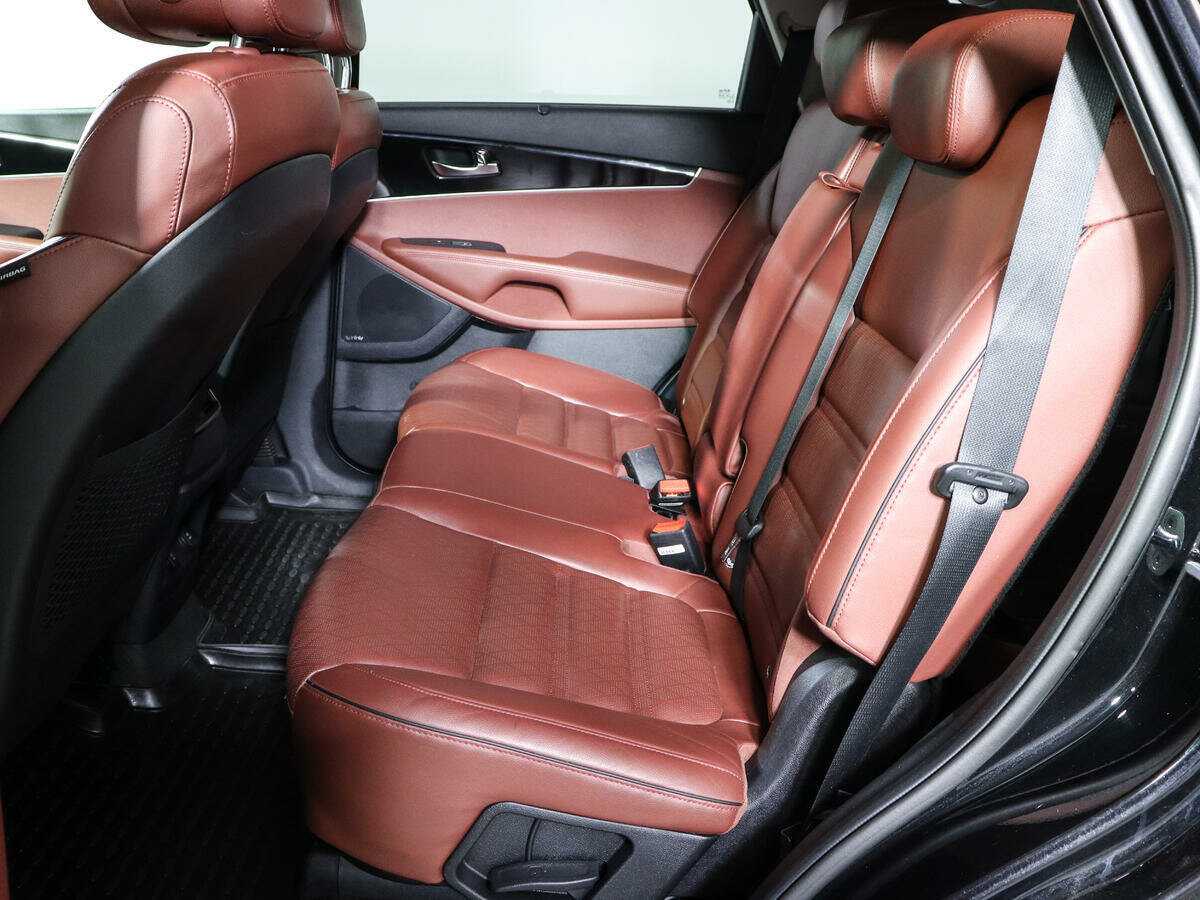 Kia Sorento с пробегом — 2017 год. Фото: #6