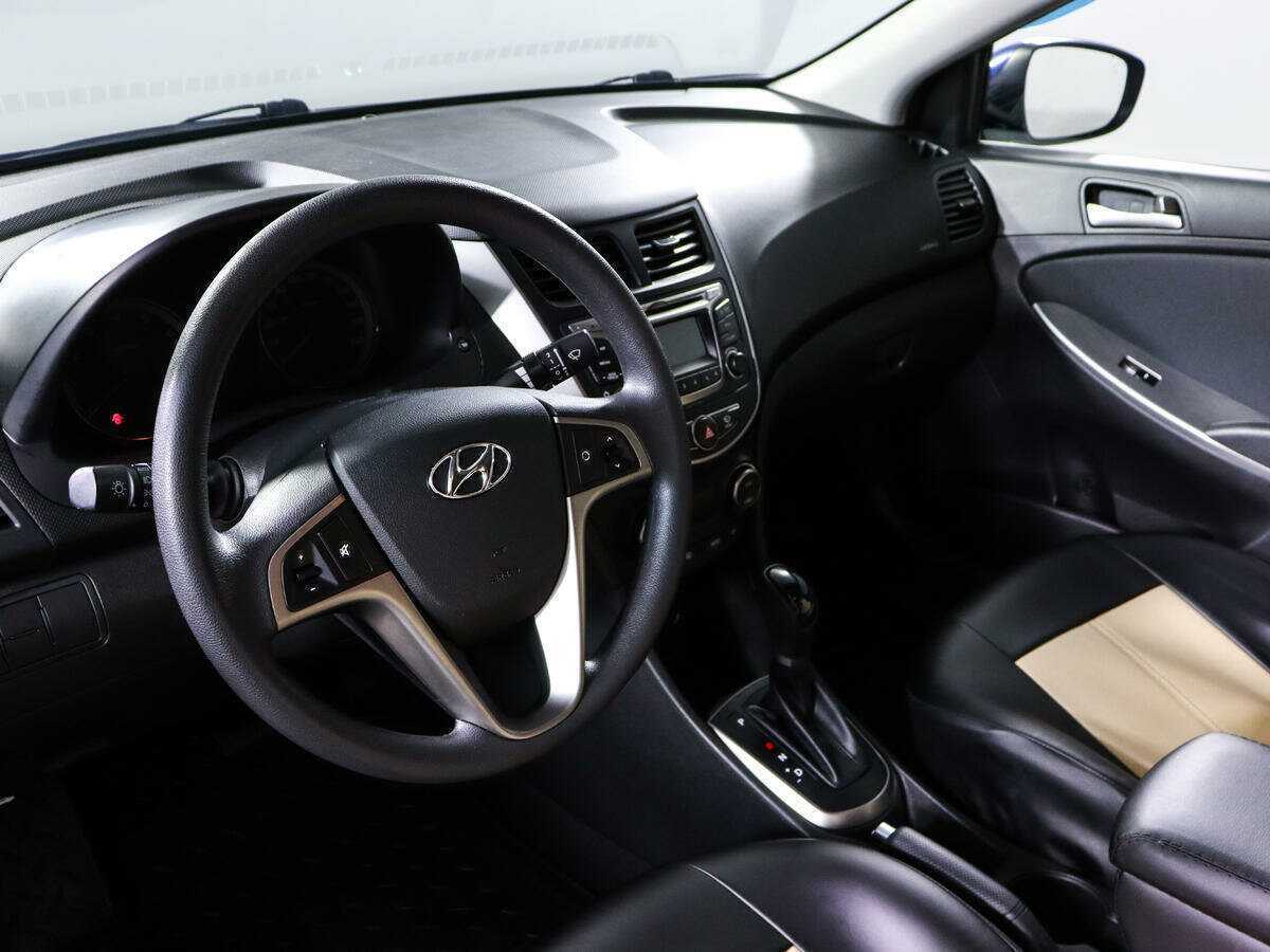 Hyundai Solaris с пробегом — 2016 год. Фото: #11