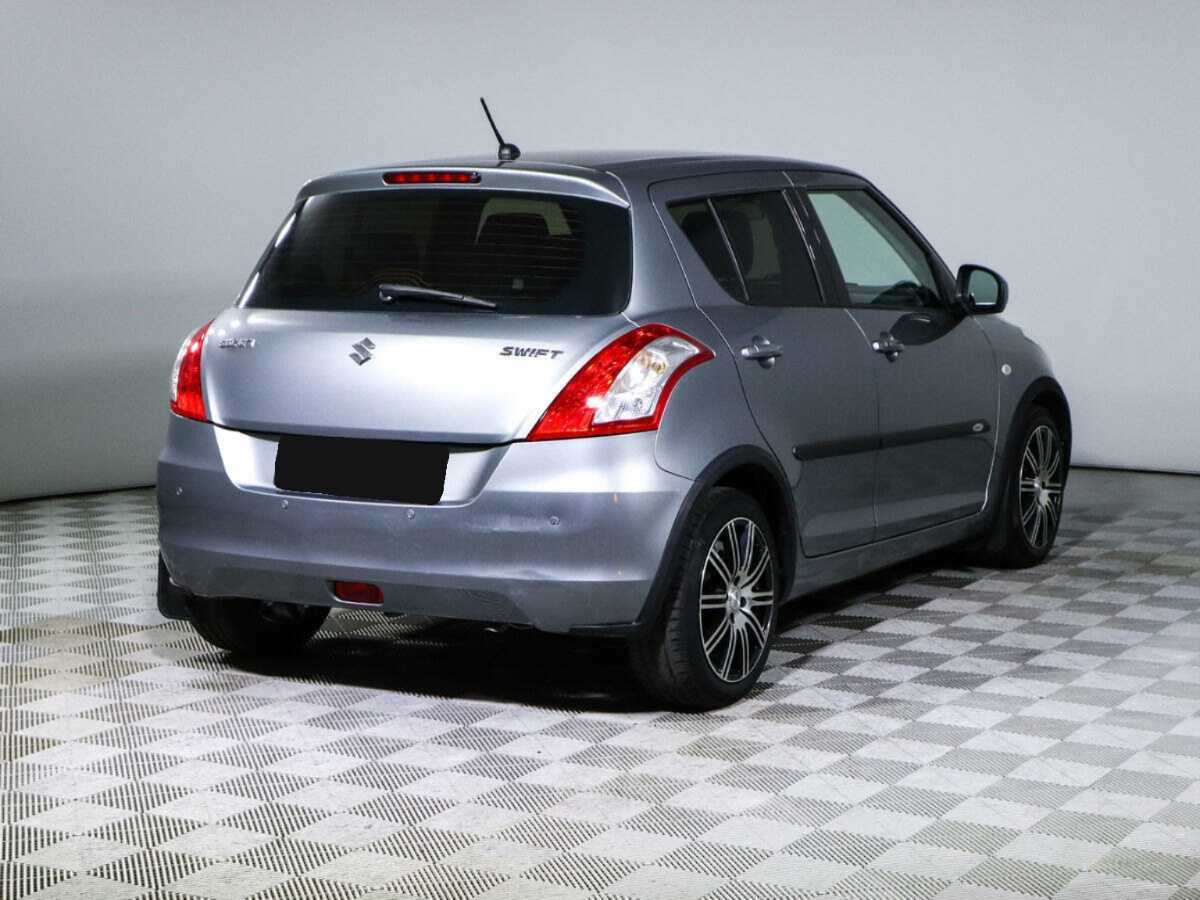 Suzuki Swift с пробегом — 2011 год. Фото: #4