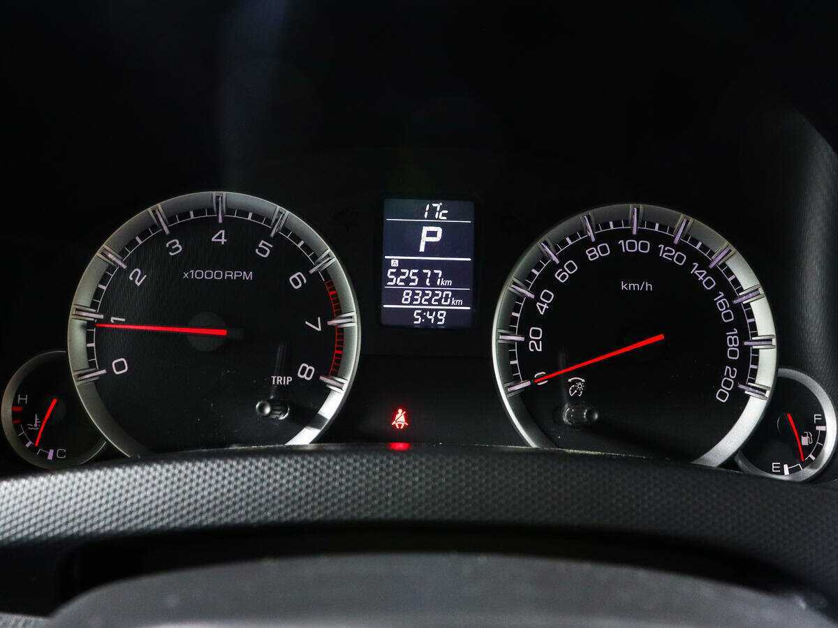 Suzuki Swift с пробегом — 2011 год. Фото: #10