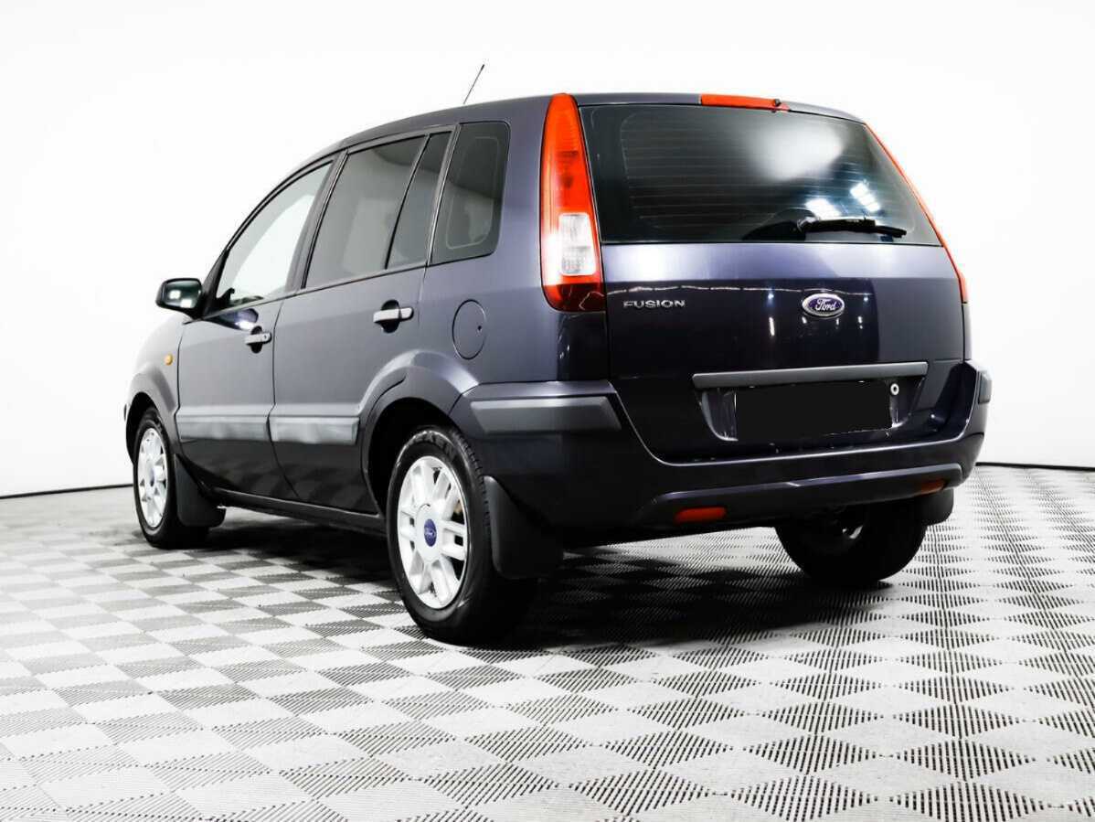 Ford Fusion с пробегом — 2008 год. Фото: #6